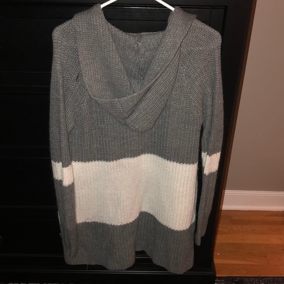 Cardigan - Picture 2 of 2